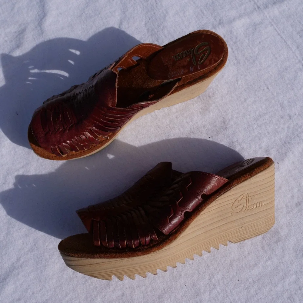 Vintage‎ 1970s Sbicca basket weave peep toe platform wedge heels